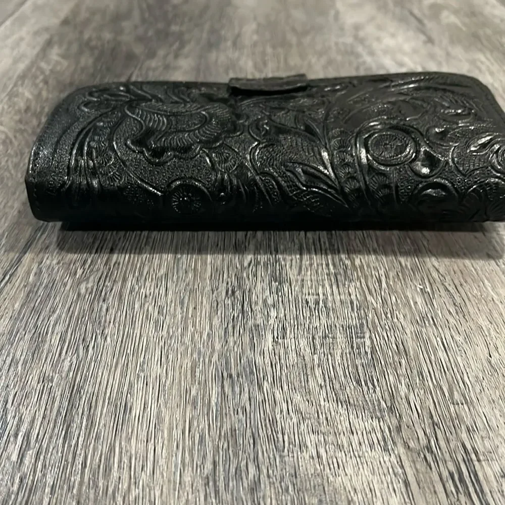 N/A elegant leather